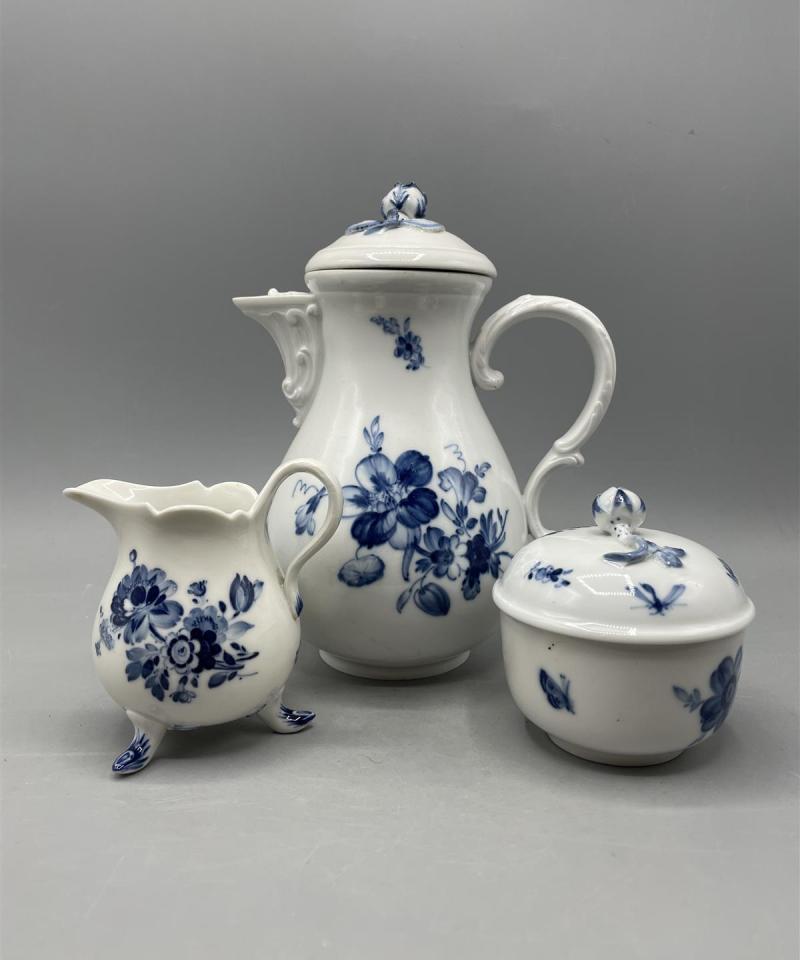 Meissen kahvikannu, sokerikko ja kermakko