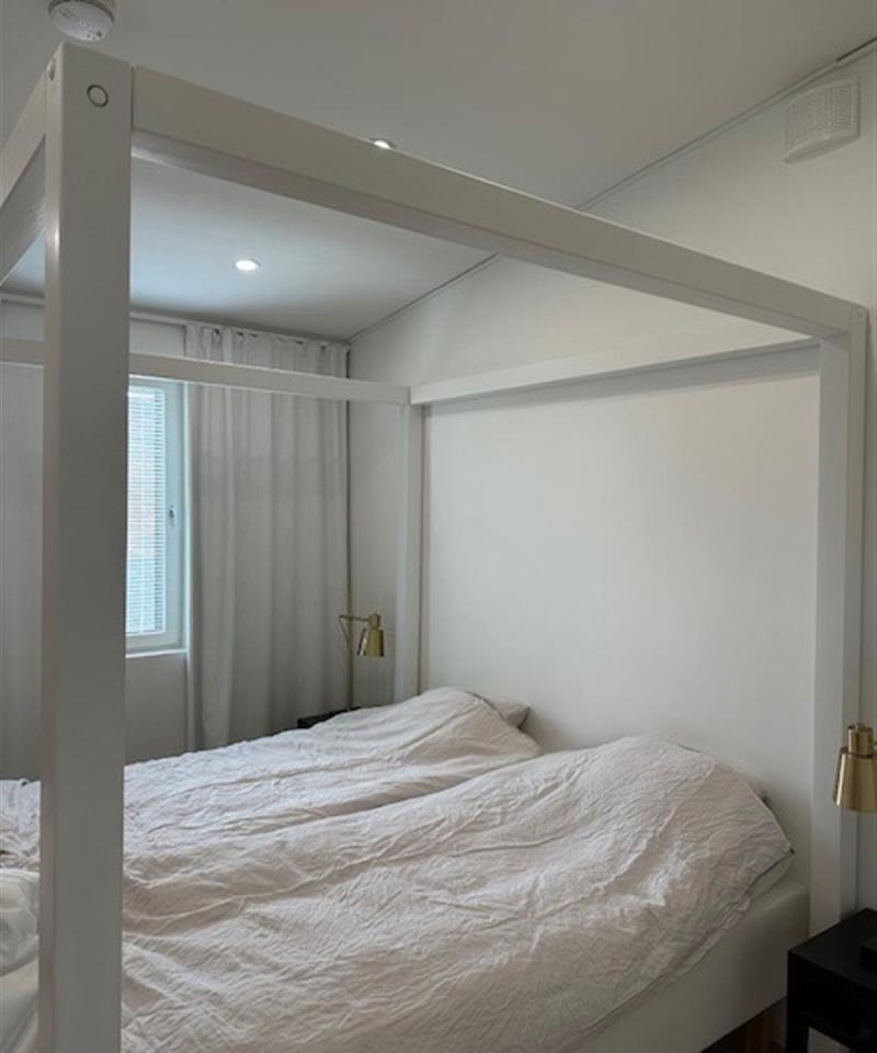 Sängyn pylväsrunko 200x220x220