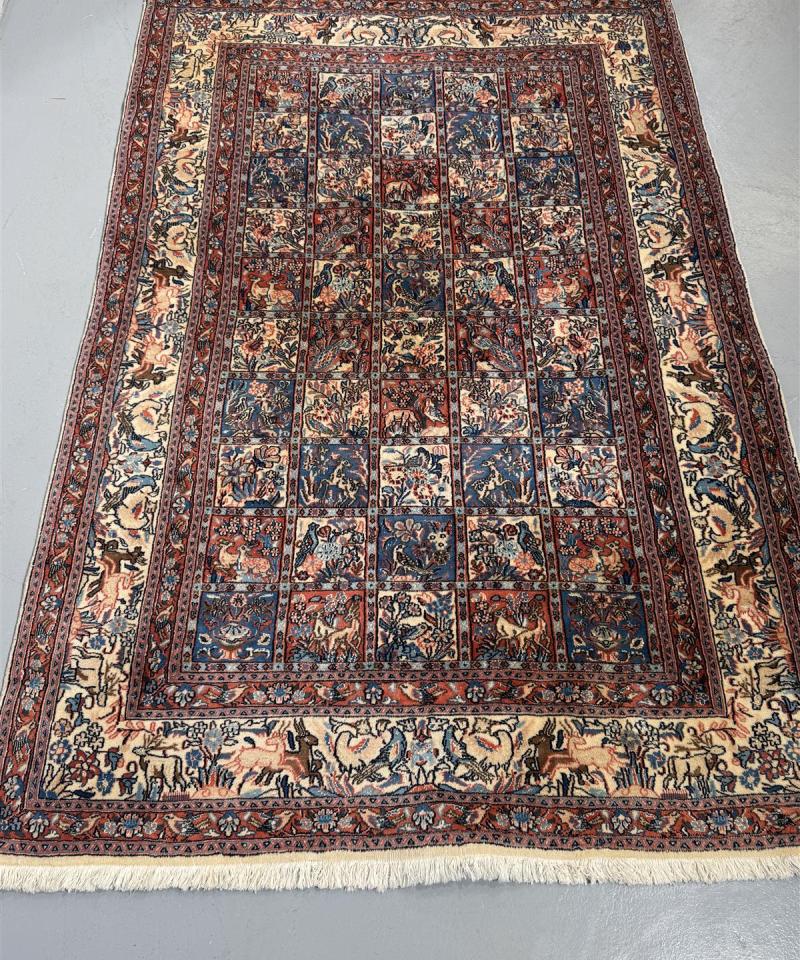 Iranilainen matto 168x256