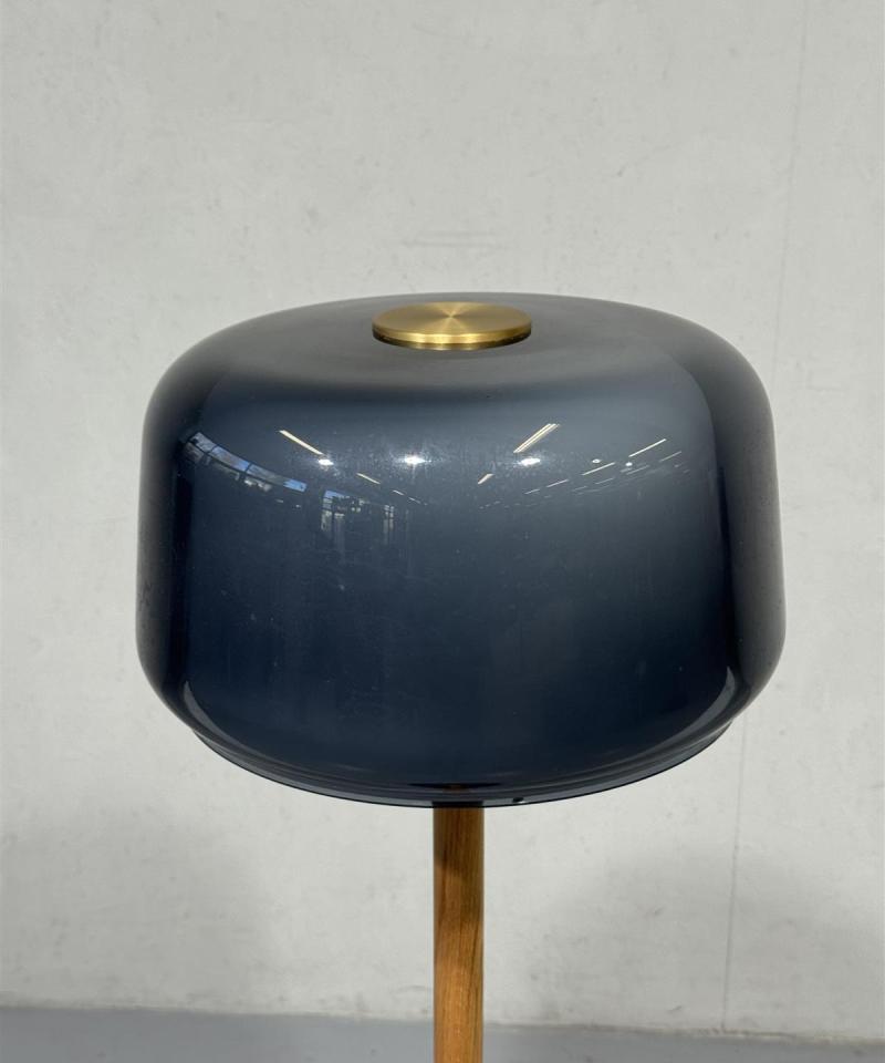 Ikea Evedal lattiavalaisin