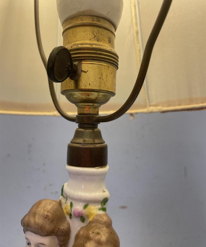 Vintage posliini pöytävalaisin