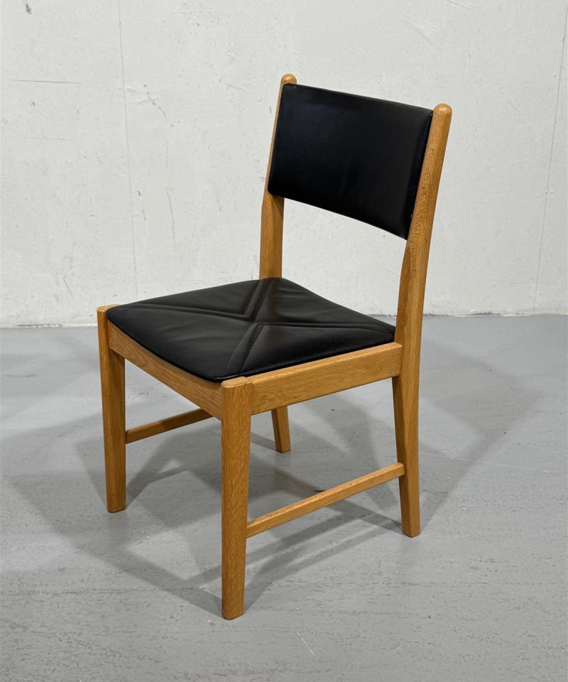 Simeon tuolit mustalla verhoilulla (6kpl) Pertti Salmi