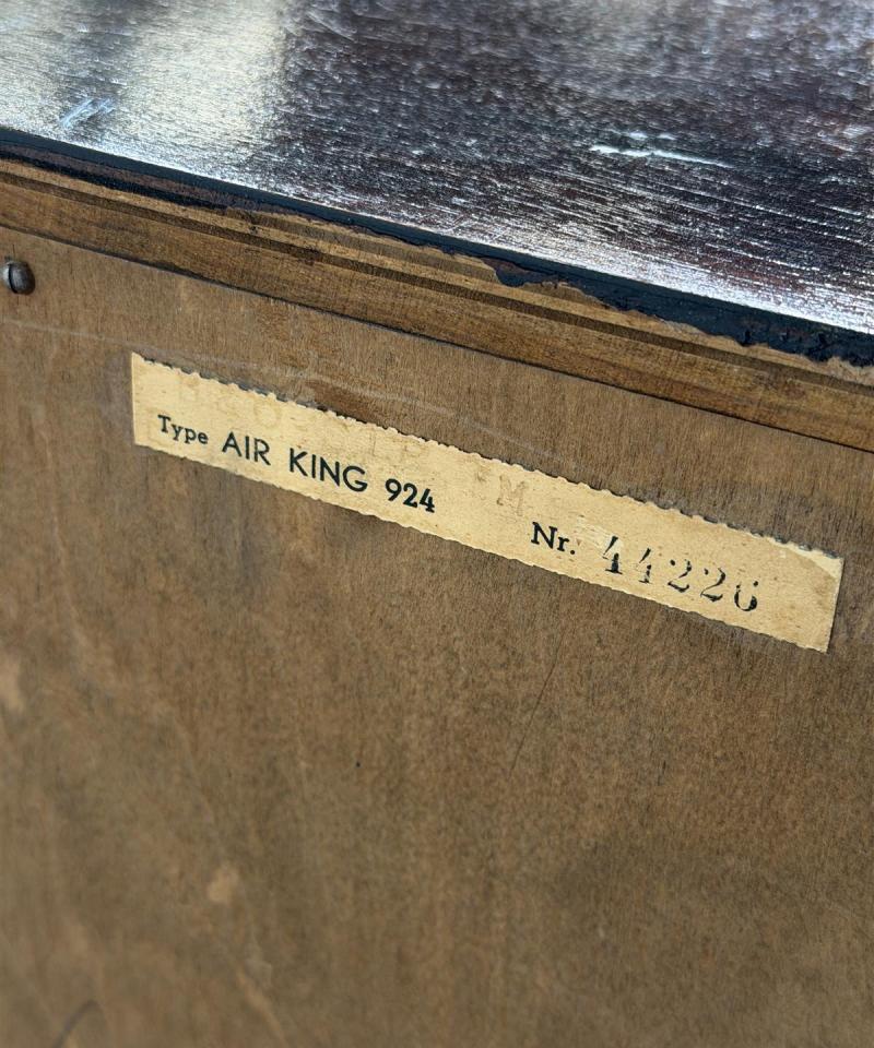 Vintage kaappi taitto-ovet
