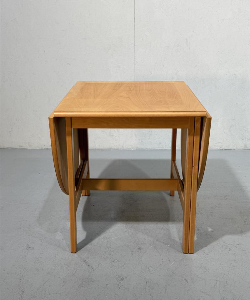 Klaffi ruokapöytä 66x80