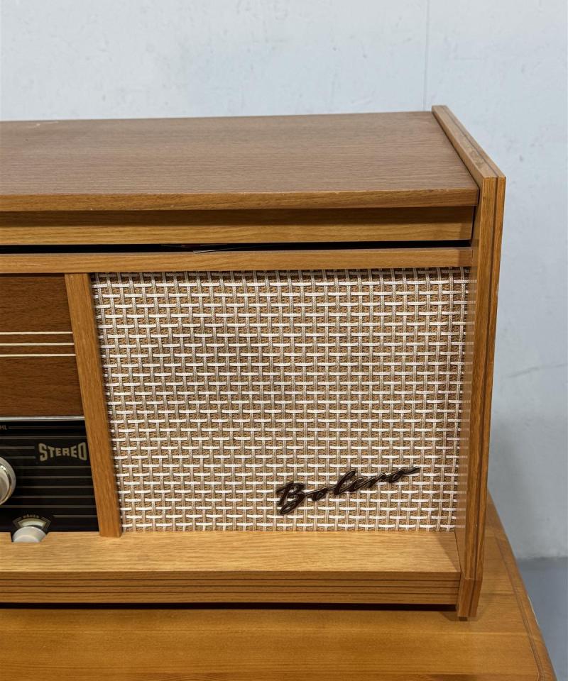 Telefunken Bolero 2182 radio koristeeksi