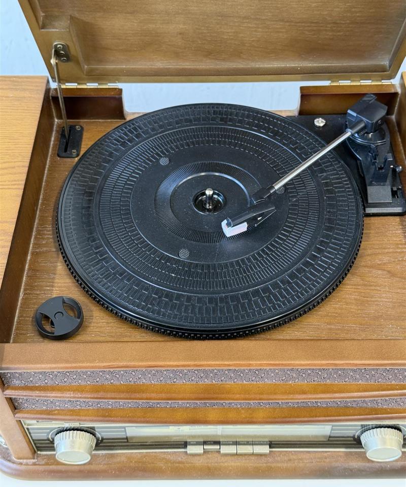 Soundmaster NR-513CD soitin