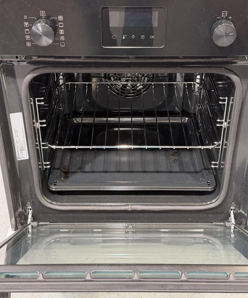 Electrolux uuni COP810K