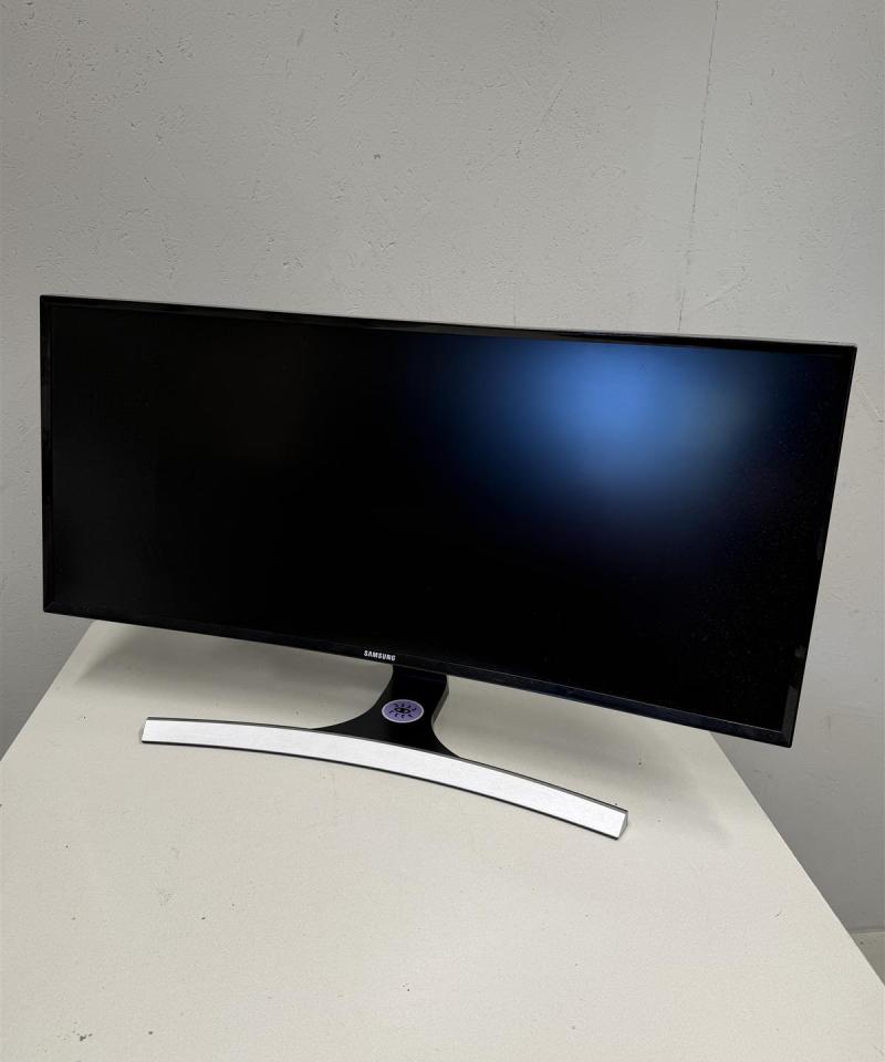 Samsung kaareva 34" S34E790C näyttö