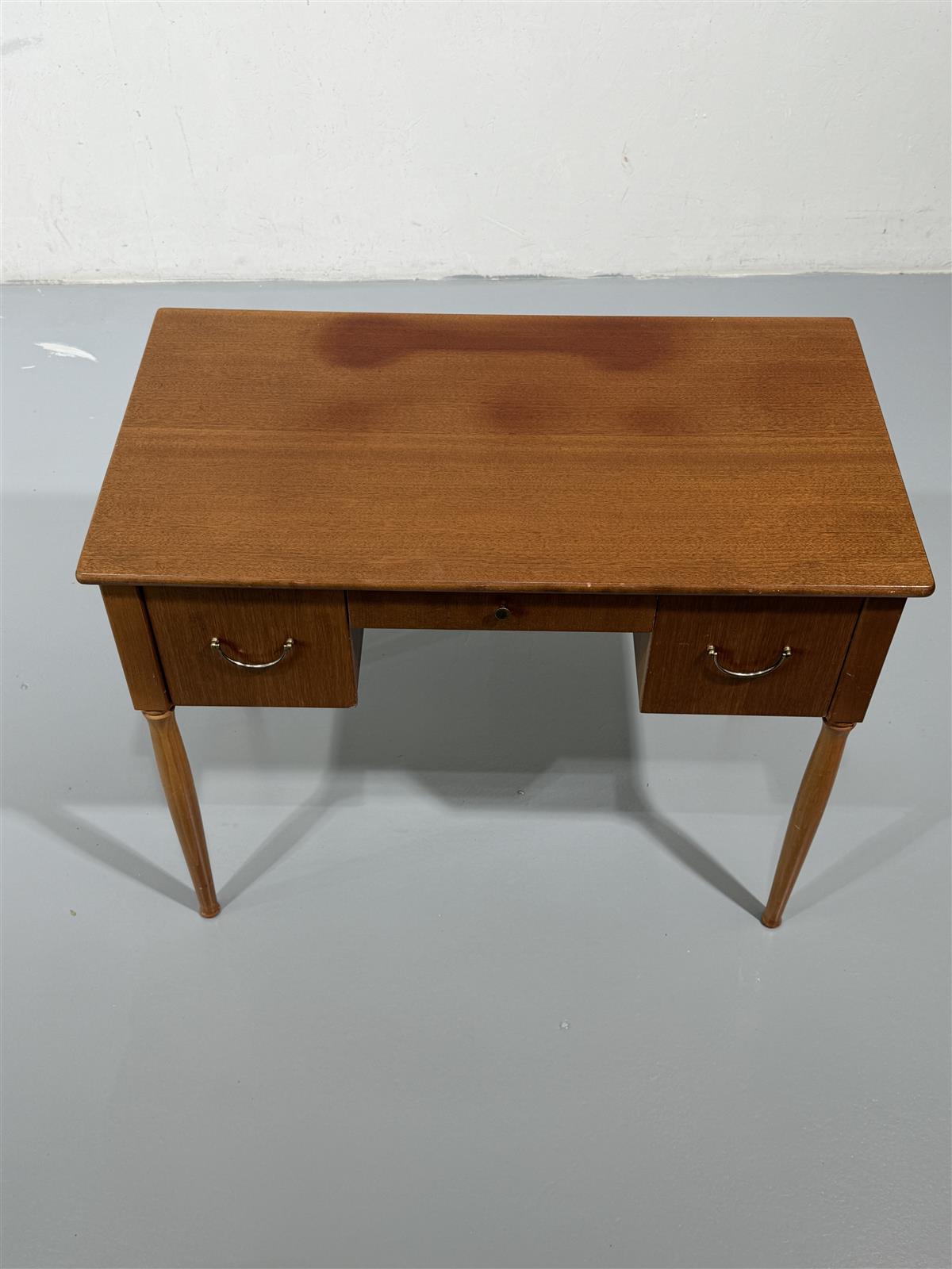Vintage kirjoituspöytä 90x50