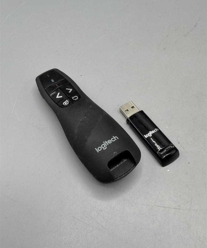 Logitech R400 esityskaukosäädin (2kpl)