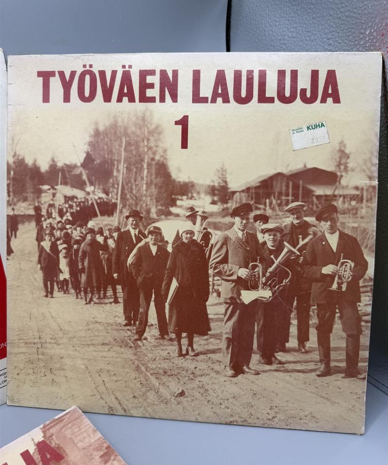 Työväen Lauluja 1, 2 ja Taistojen Tiellä LP-levyt