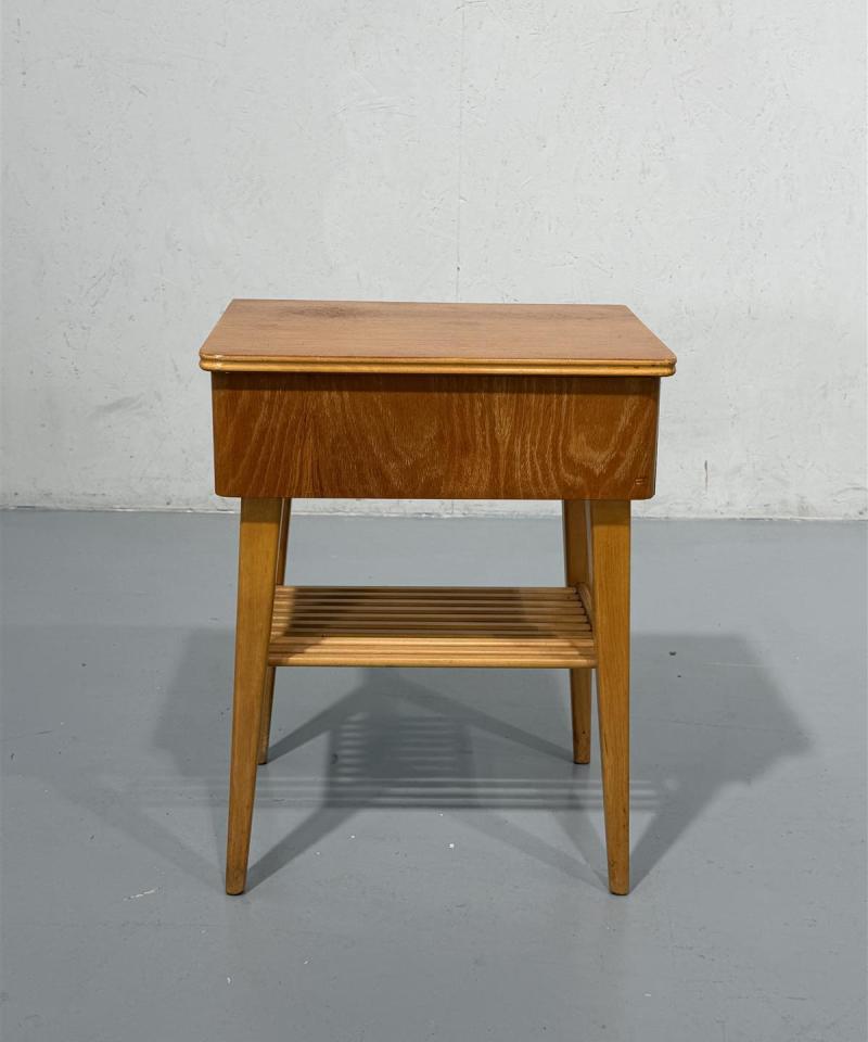 Vintage 50-luvun lipasto