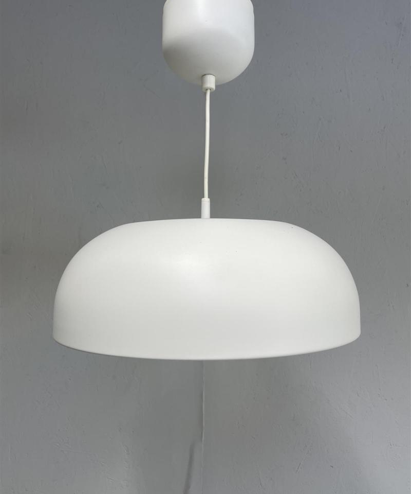 Ikea Nymåne kattovalaisin
