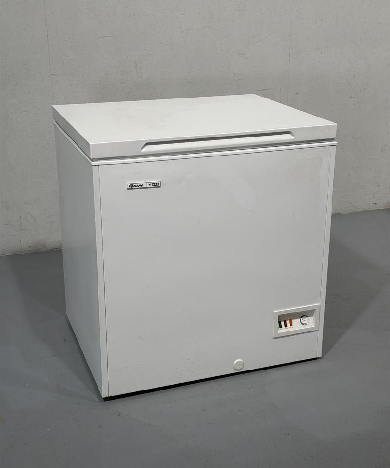 Gram FB200 arkkupakastin 182ltr