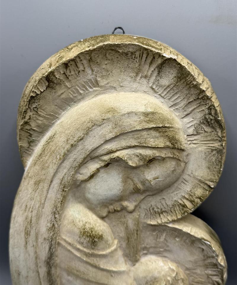 Veli Kalima Madonna ja lapsi kipsitaulu