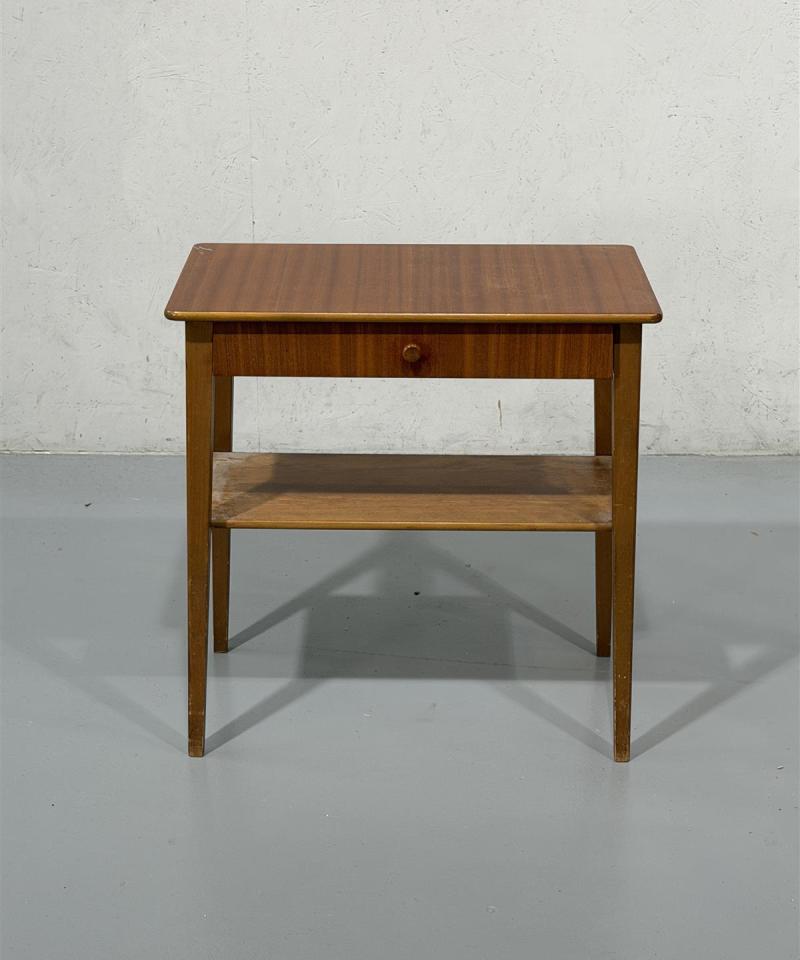 Vintage teak yöpöytä