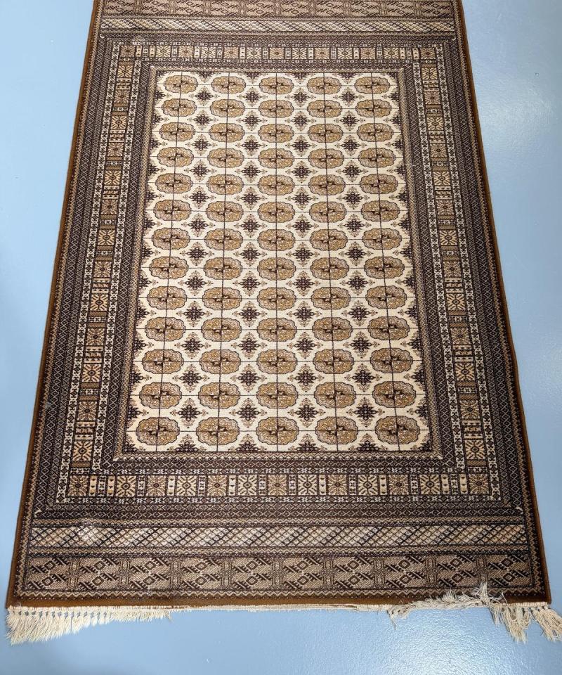 Itämainen matto 133x200 ruskea