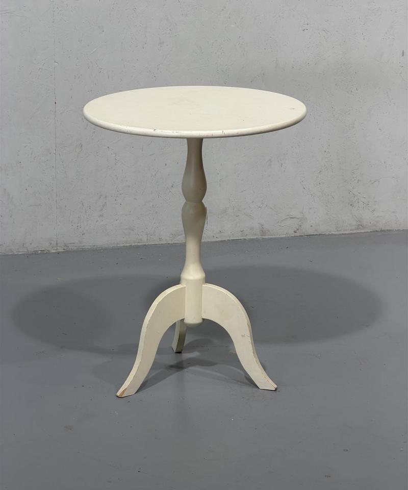 Sivupöytä 50cm valkoinen