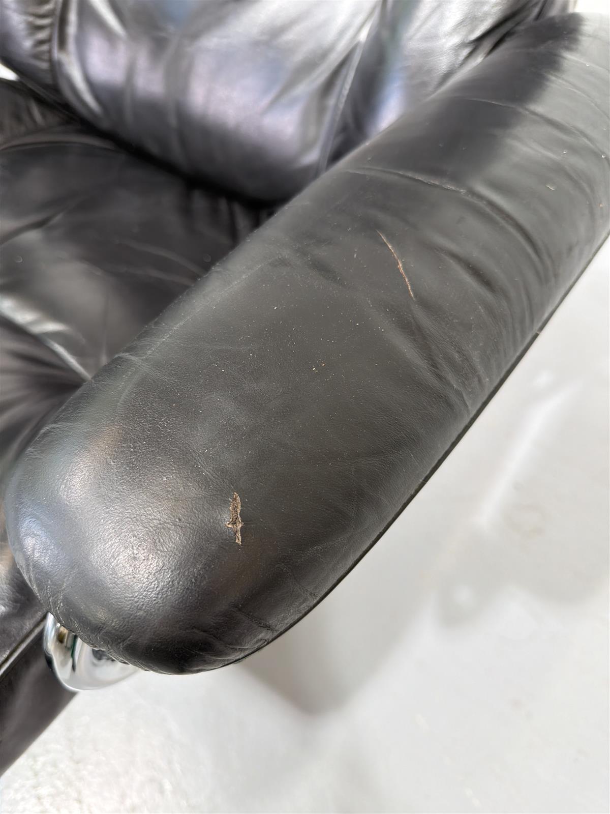 Retro Ekornes Stressless nojatuoli rahilla musta