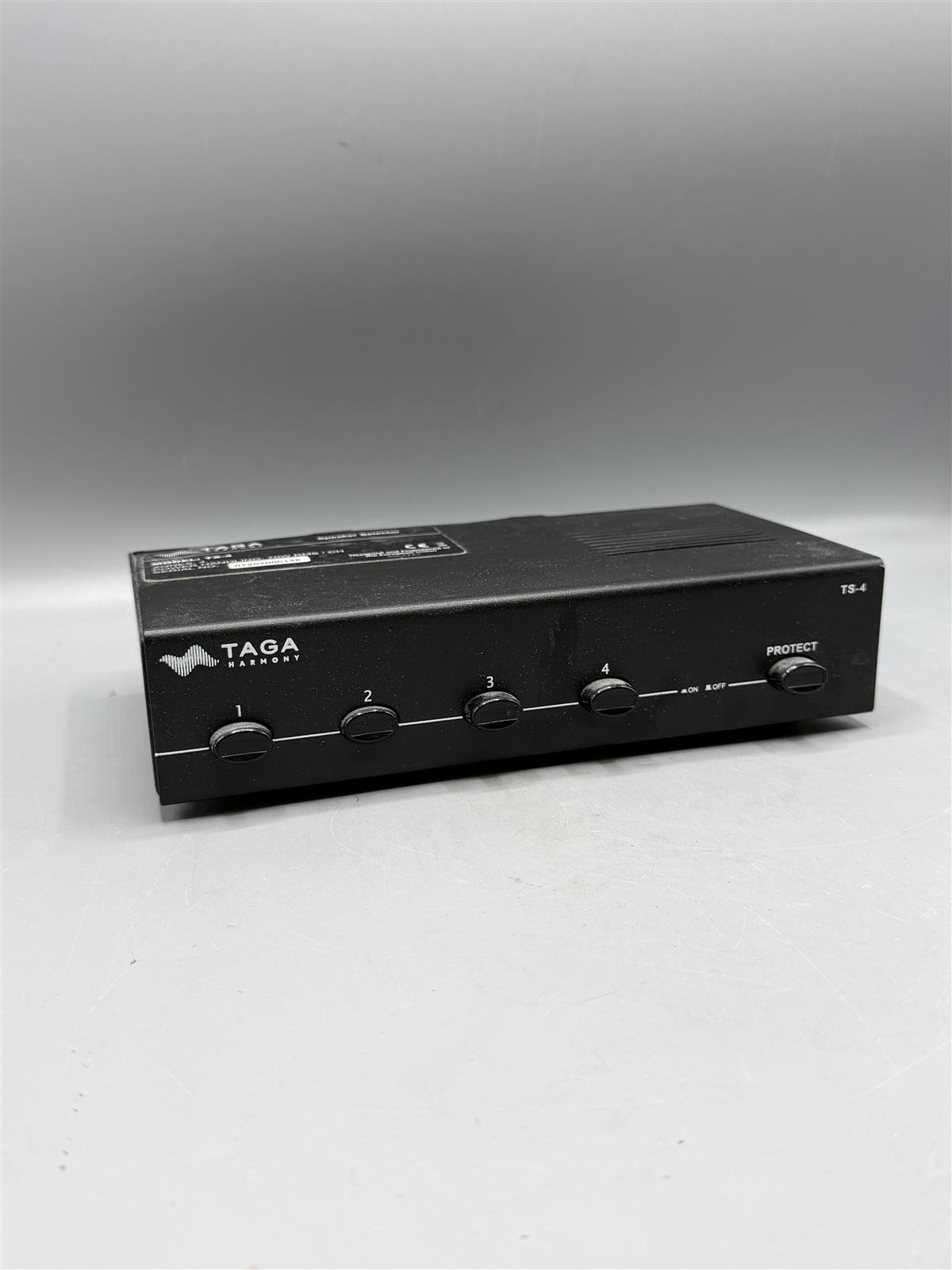 Taga Harmony TS-4 kaiutinkytkin