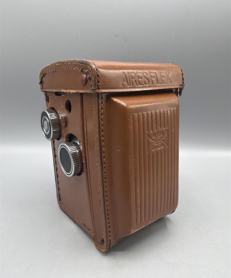 Aires Reflex vintage laatikkokamera